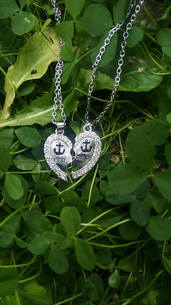Set 2 Collane Amicizia Con Incisione – Ciondoli Cuore E Panda Con Strass Per Migliori Amiche – Regalo BFF