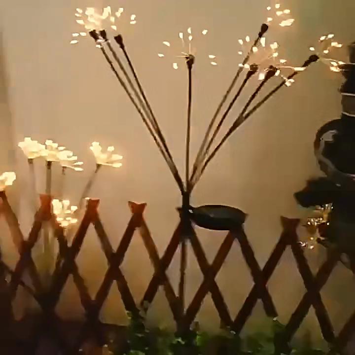 Solcellehagelys Vanntette Solcellefyrverkerilys med 8 Moduser 60LED Solcelledrevet Lys for Utegårdssti Hagedekor Utendørs