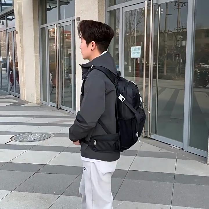 Travel Backpacks Outdoor Waterproof Climbing Bag Riding Backpack Sports Bag for Man and Women