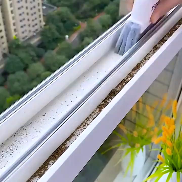 Multi-purpose Handheld Cleaning Brush for Windows, Doors and Kitchens - Easy To Use Recess and Crevice Tool, Reusable Home Essential Duster