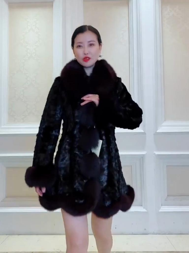 Cappotti da Donna Nuovi ArriviCappotto EleganteModa Capospalla da Donna Media LunghezzaPelliccia Sintetica di Volpe Invernaleriscaldato