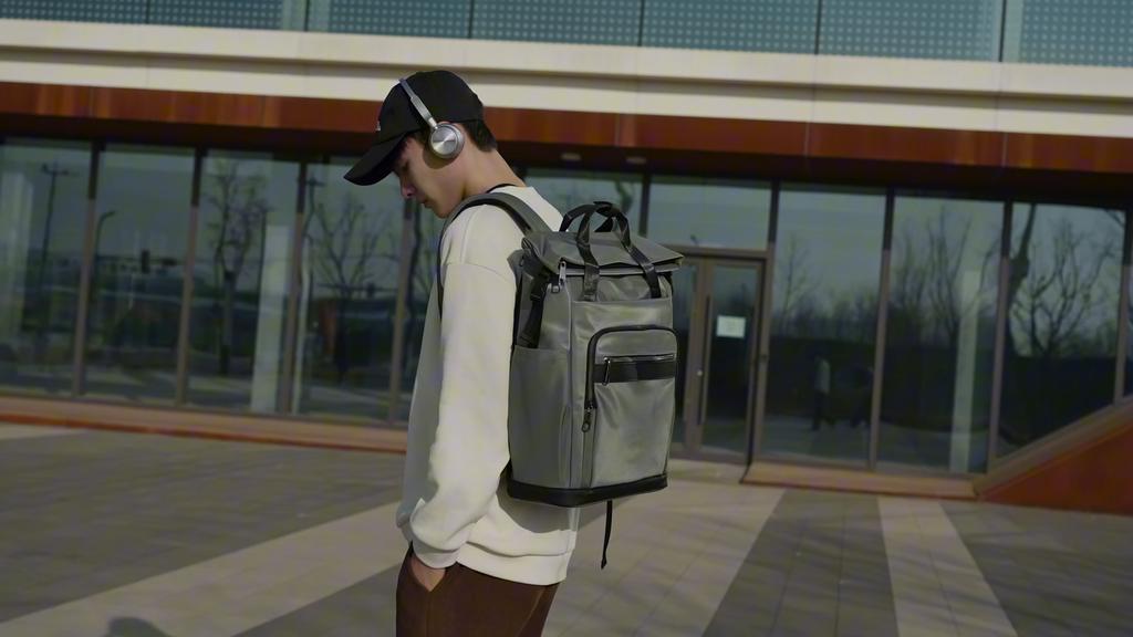 Men's Business Backpack Large Capacity Student Schoolbag Travel Backpack