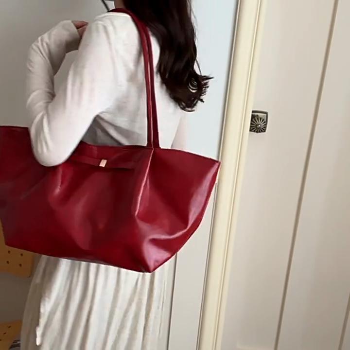 Yogodlns Large Capacity Tote Bag Women's Commuter Shoulder Bag Stylish Versatile Trendy Soft PU Leather Handbag and Purse