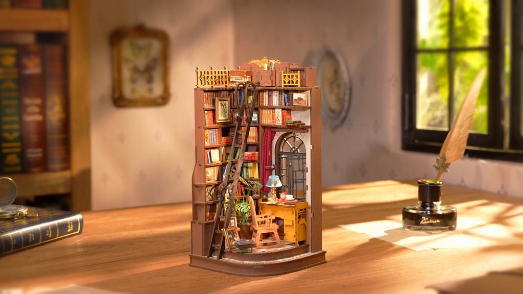 ROBOTIME Rolife 3D puzzle Silent Corner Study DIY Book Nook TGE02