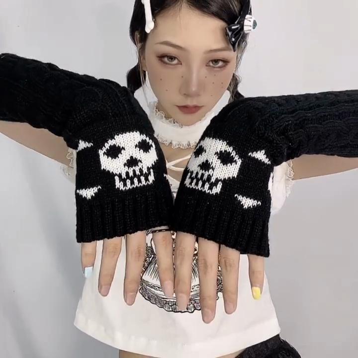 Y2K Punk Harajuku Skeleton Gothic Black Knitted Pleated Gloves Paired with Sleeve Sleeves for Winter Warmth