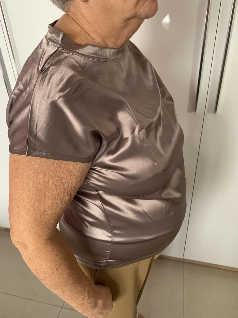 T-shirt da donna in seta | Acquisti Online su T-shirt da donna in seta | Acquisti Online su