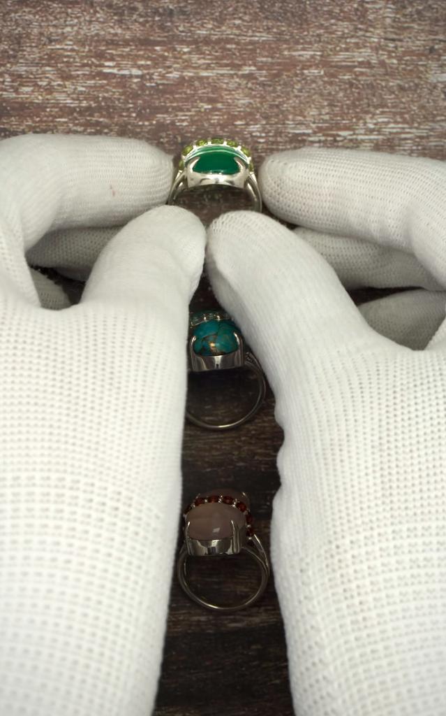 Unique Women's 925 Sterling Silver Oval Gemstone Statement Ring – Mojave Turquoise, Green Onyx or Rose Quartz with Faceted Accent Stones
