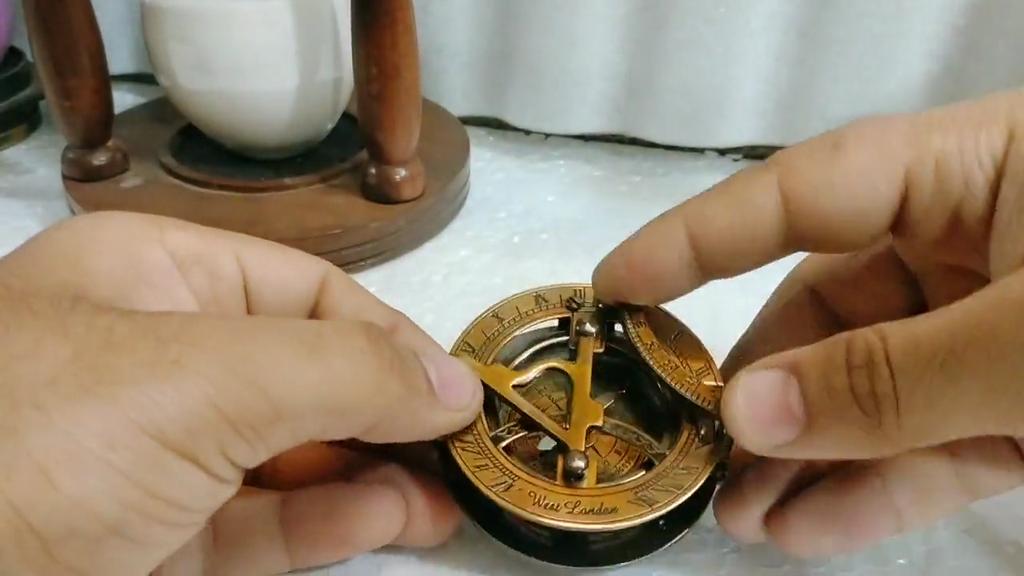 Solid Brass Sundial Compass 2.5" with Leather Case