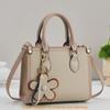 Stylish Womens Tote Bag With Floral Decor And Pu Material For Daily Use