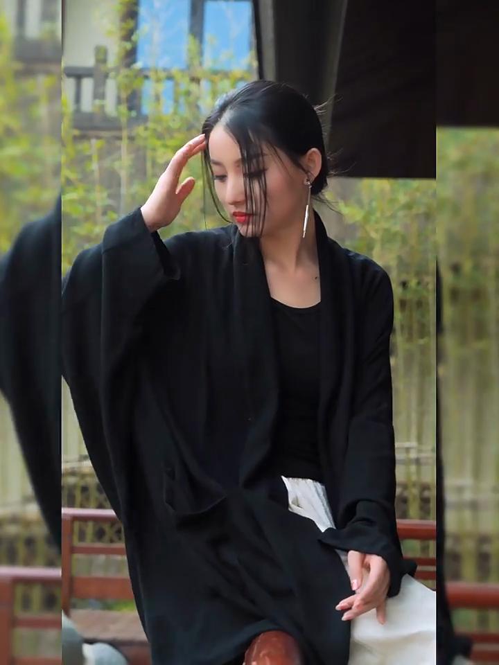 Johnature Women Vintage Solid Color Shirts Tops Long Sleeve Linen Spring Blouses Bat Sleeve Shirts