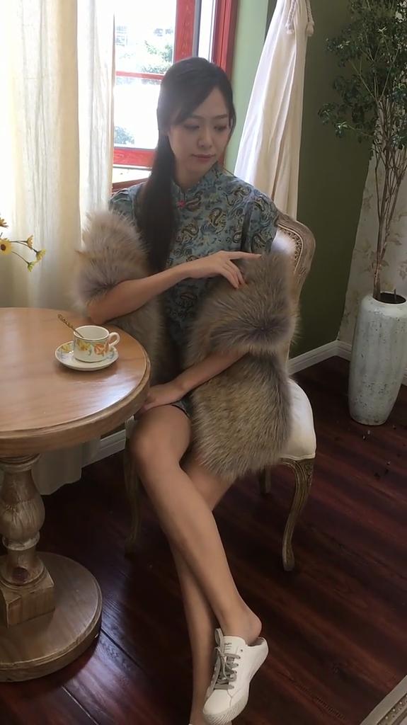 Autunno Inverno di Alta Qualità Lungo Nuovo Pelliccia Sintetica Capelli di Volpe Abito da Sposa da Sera Ispessito Scialle Grande Mantella sciarpa Sciarpa da Donna