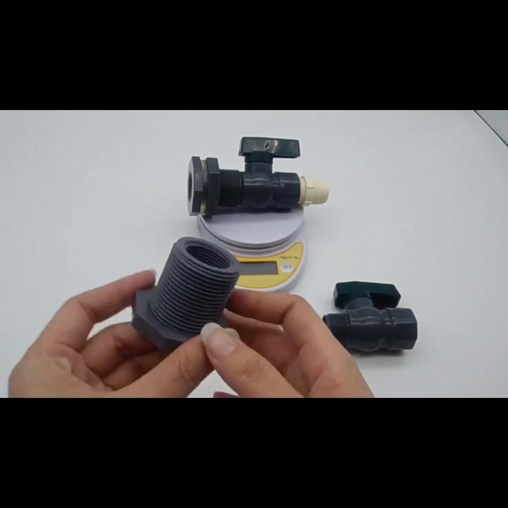 Kit Robinet pentru Butoi de Apă din PVC - Instalare Ușoară, Montare pe Perete, Etanș