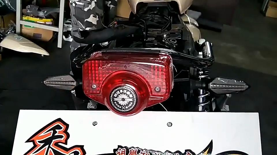 2023 luz de sinal de volta de moto 12v fluindo indicador led luz de sinal brilhante, luzes diurnas luzes de freio para motocicleta