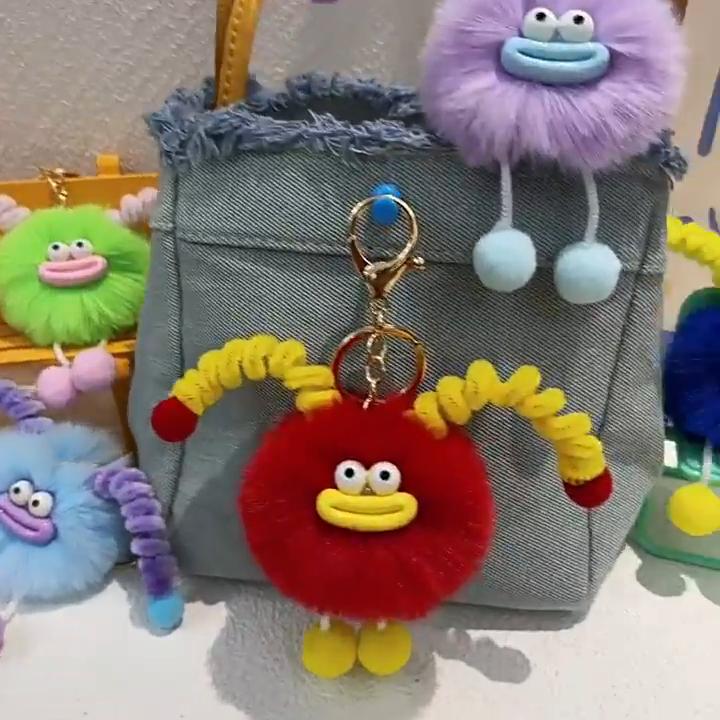 Schoolbag Accessories Sausage Mouth Creature Plush Keychain, Cartoon Fuzzy Ball Keyring Pendant, Stuffed Doll Toy Decorative Keychain for Handbags