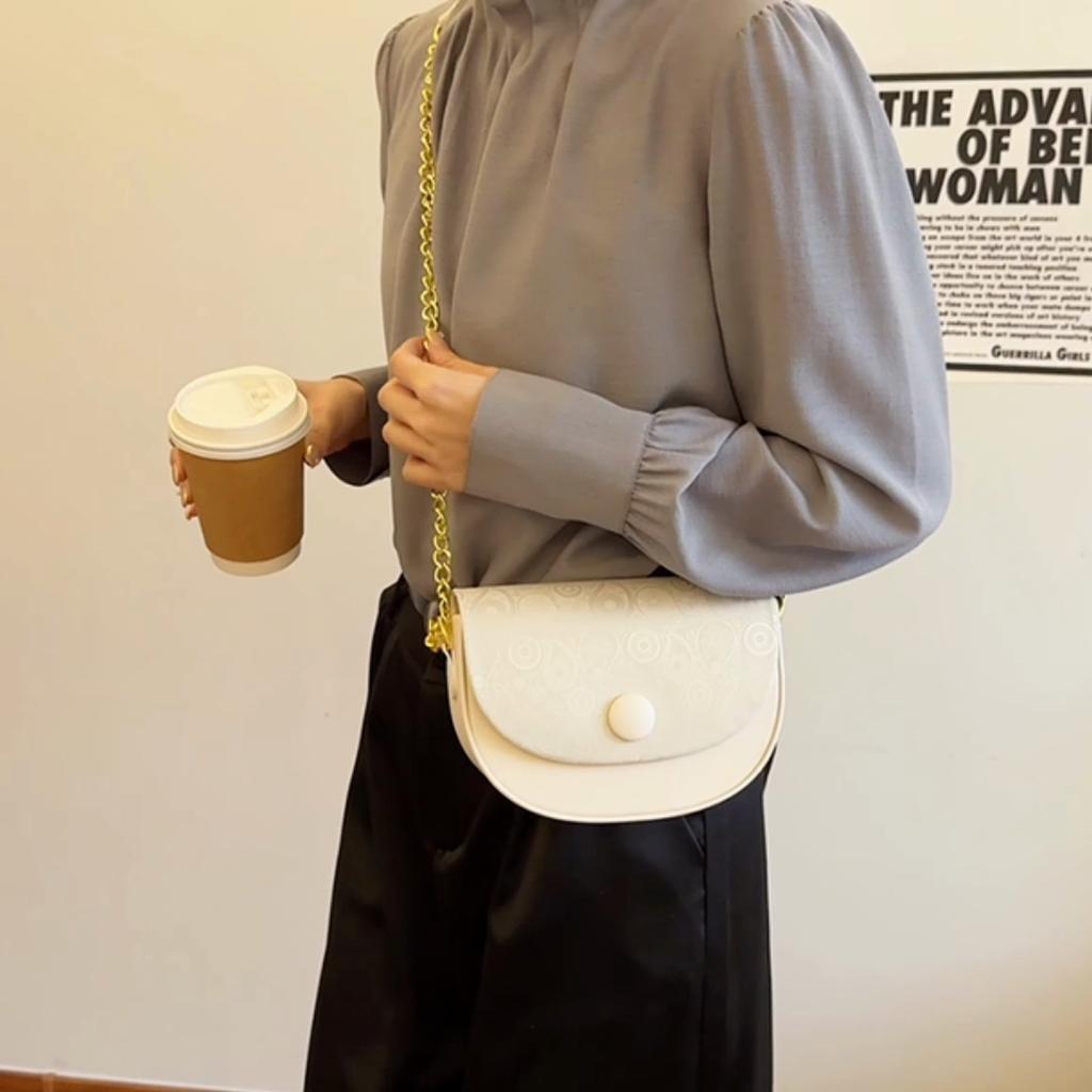 Women Fashion Solid Color Flap Small Saddle Shoulder Underarm Bags Fashion PU Leather Street Shopping Crossbody Bag Ladies Clutch Purse