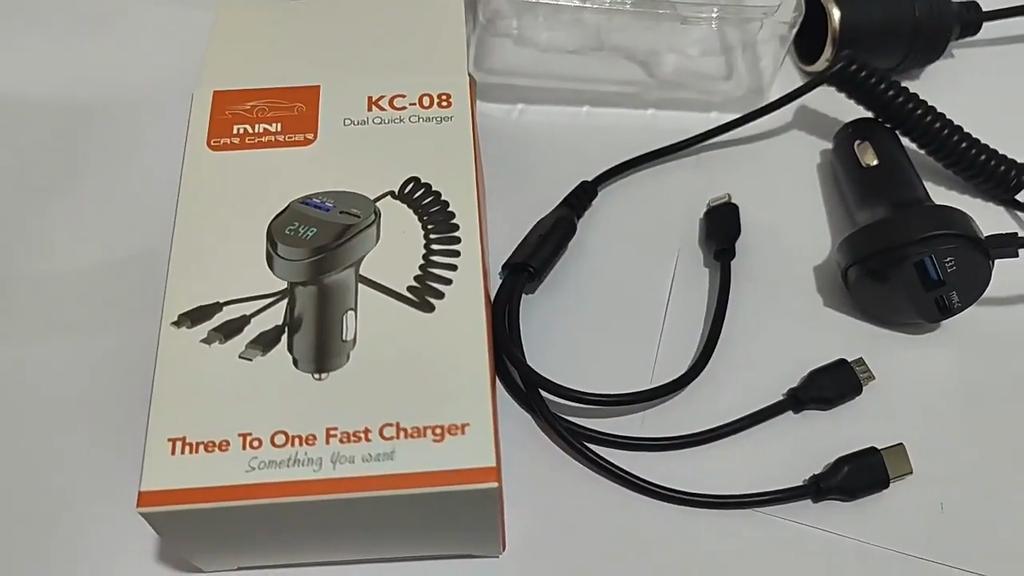 Caricabatterie rapido per auto USB da 55 W a 2 porte, 3,1 A, con display di tensione, cavo di ricarica retrattile USB tre in uno per auto