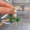 Vintage Pearl Flower Brooch Pin Crystal Rhinestone Brooches Party Jewelry Gifts