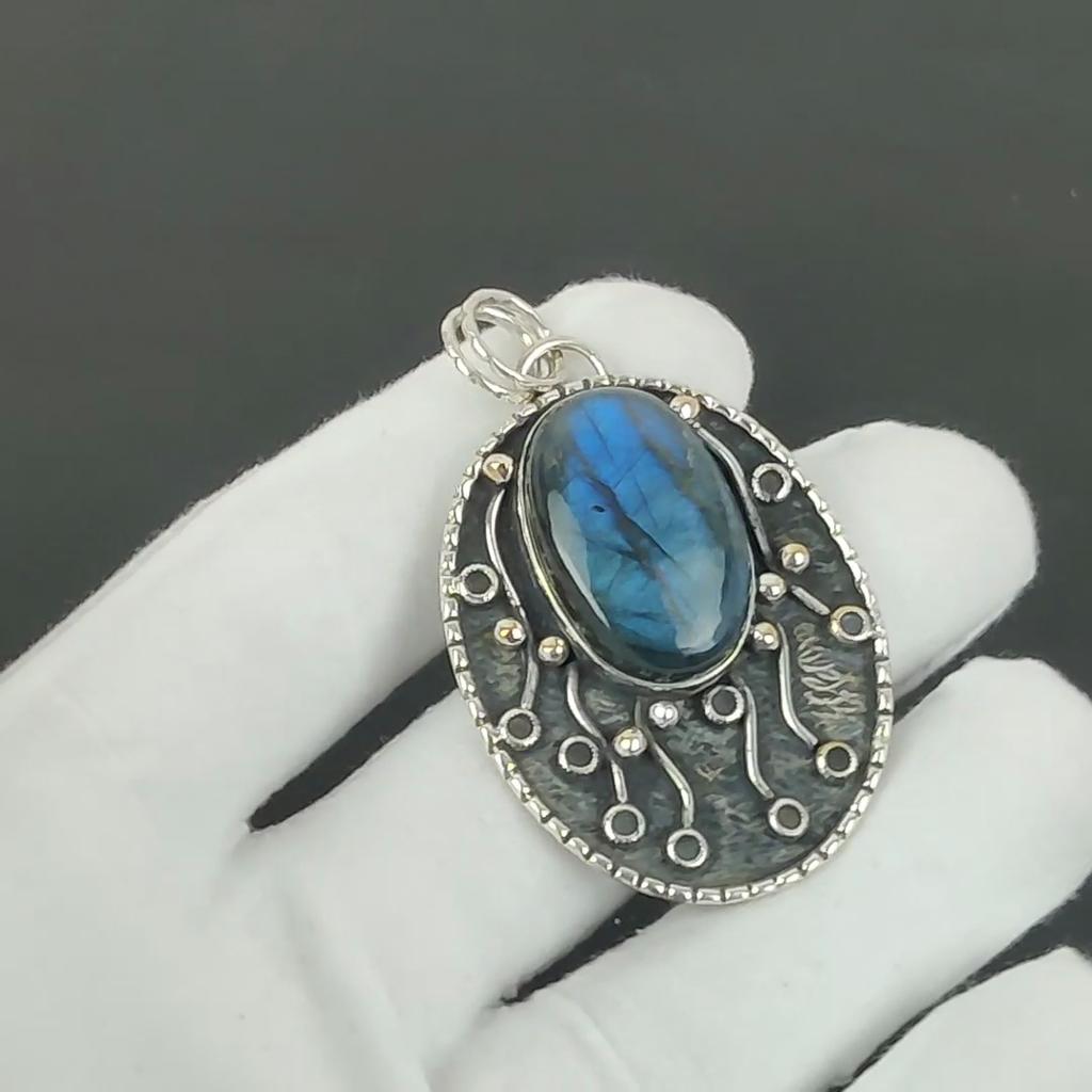 Unikalna zawieszka z labradorytem, ręcznie robiona biżuteria ze srebra próby 925, srebrna zawieszka z labradorytem, biżuteria na imprezę dla kobiet, zawieszka prezent na Nowy Rok