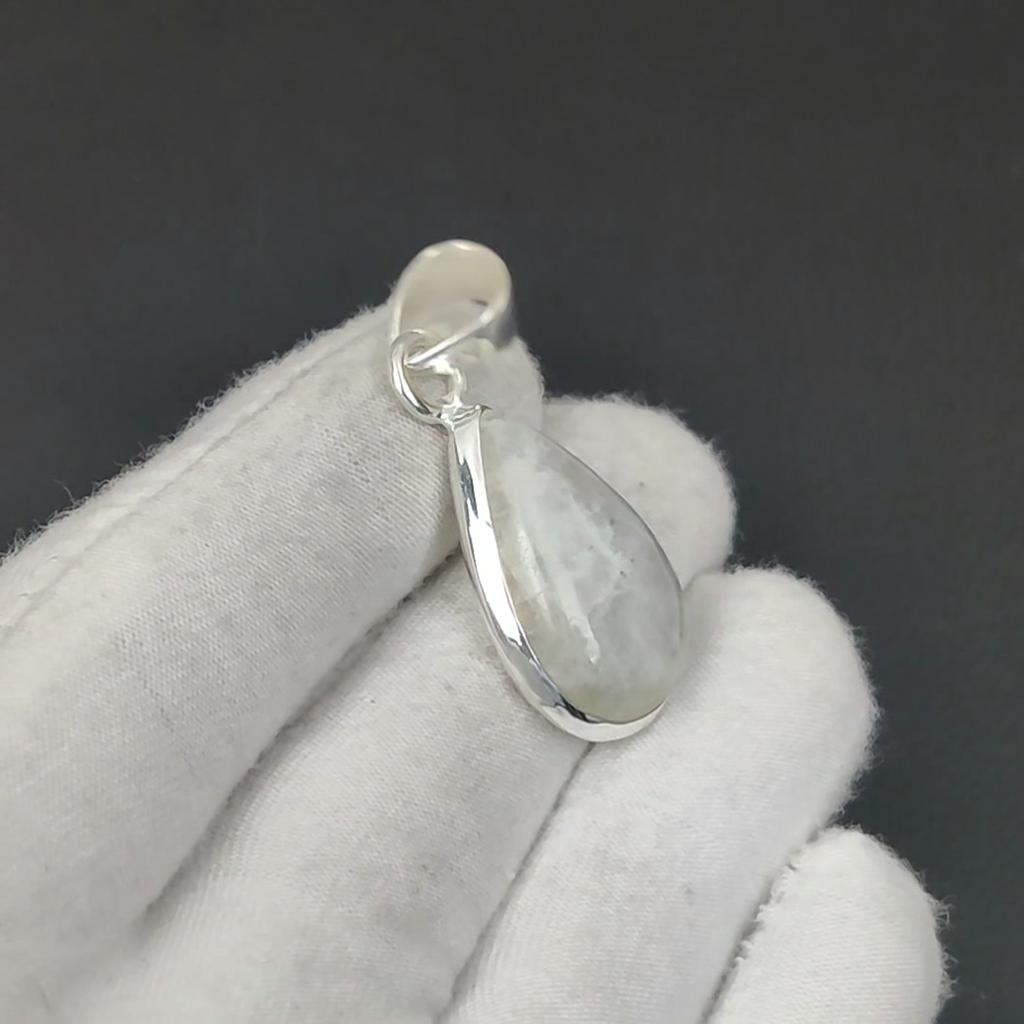 Natural Rainbow Moonstone Gemstone Silver Pendant In 925 Sterling Silver- Handmade Design, Everyday Wear Jewelry, Unique Pendant Wadding Gift