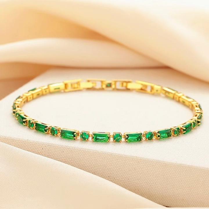 French Retro Green Bracelet for Women, Stylish and Simple.