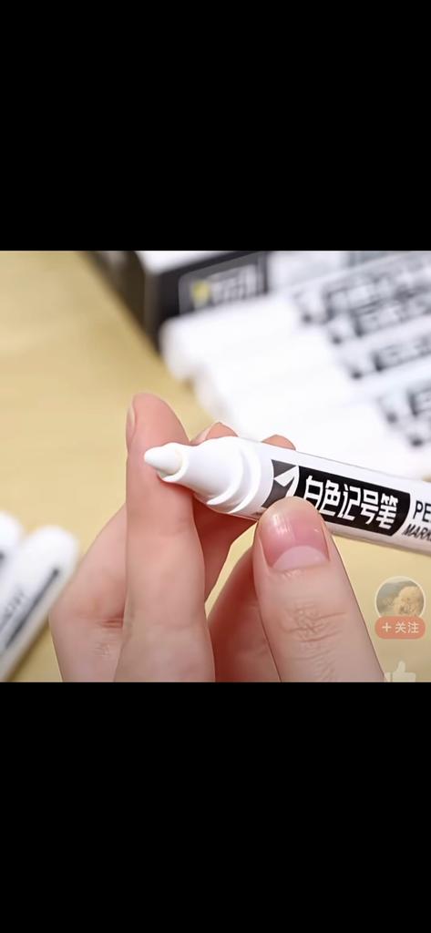 White Permanent Oil-Based Marker Pen Waterproof Fade-Resistant Bold Tip Paint Pen for Coding