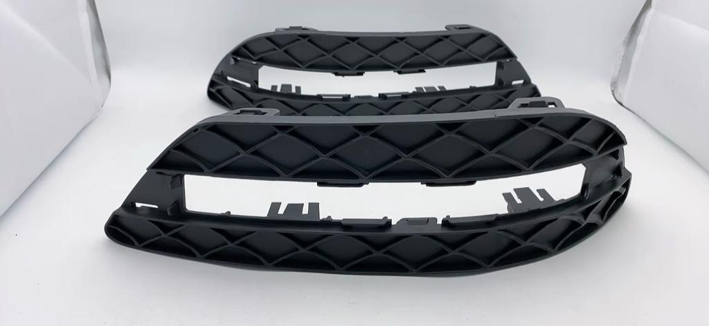Car Front Fog Light Cover Lower Bumper Black Hole Grilles Decoration Bezel Fit for Mercedes-Benz C W204 C250 C300 C350 2012-2014