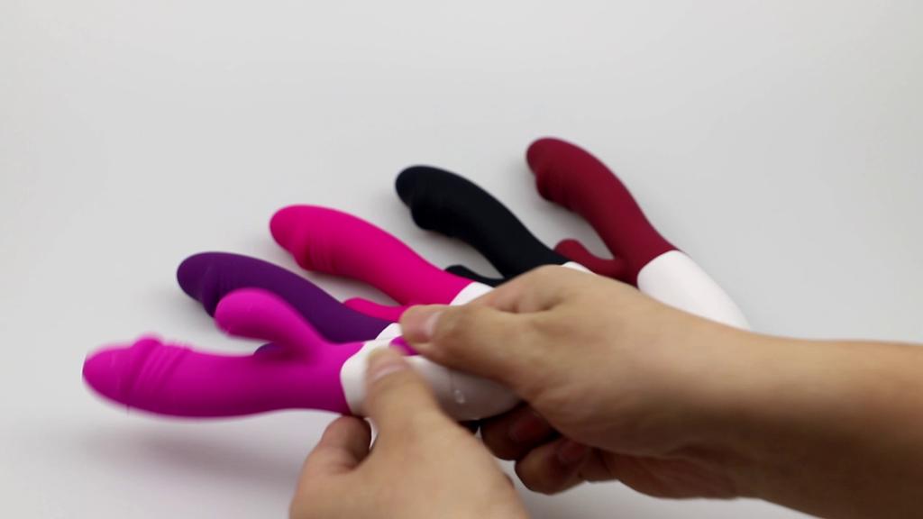 Dildoer Dual Vibrator G Spot Stimulerer Vagina Klitoris Massasje Silikon Vanntette sexleketøy for kvinner