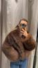 Cappotto Corto Marrone con Revers in Pelliccia Sintetica da Donna Soffice Manica Lunga Caldo Spesso Giacca Larga 2024 Autunno Inverno Lady Streetwear