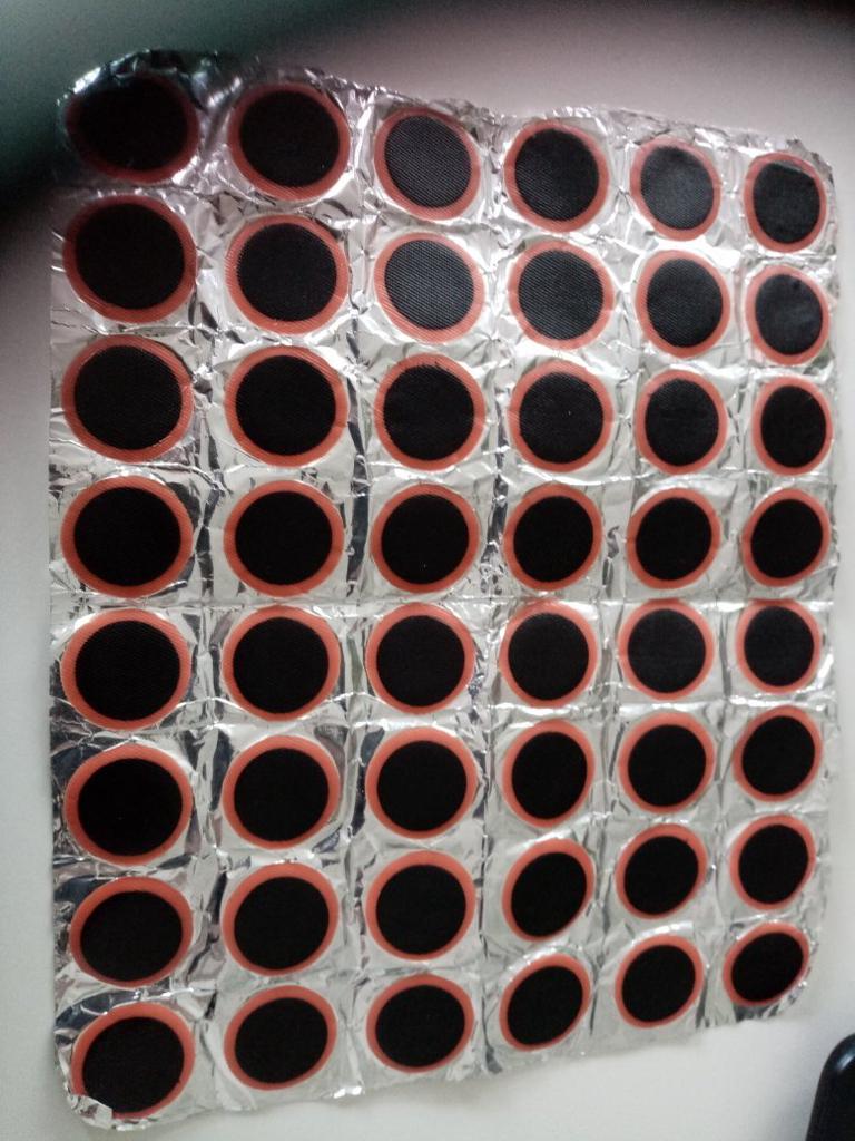 48Pcs 30Mm Round Bicycle Tyre Puncture Patch Tyre Inner Tube Prick Repair Pad S4