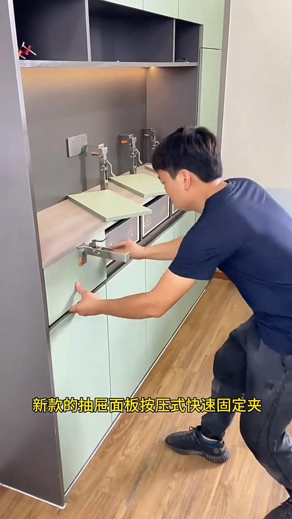 Drawer Front Installation Clamp Stainless Steel Adjustable Drawer Fixing Clamp with Bubble Level and Pencil