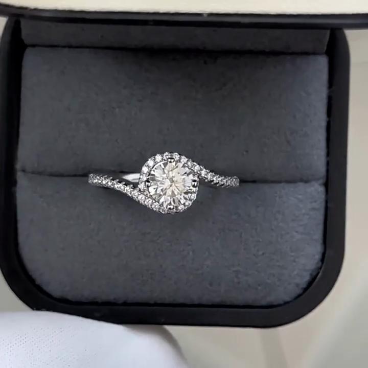 Vinregem Classic 100% 925 Sterling Silver 3EX VVS1 D Color Round Cut 6 MM 0.8CT Real Moissanite Diamonds Ring Wedding Engagement Fine Jewelry Gifts