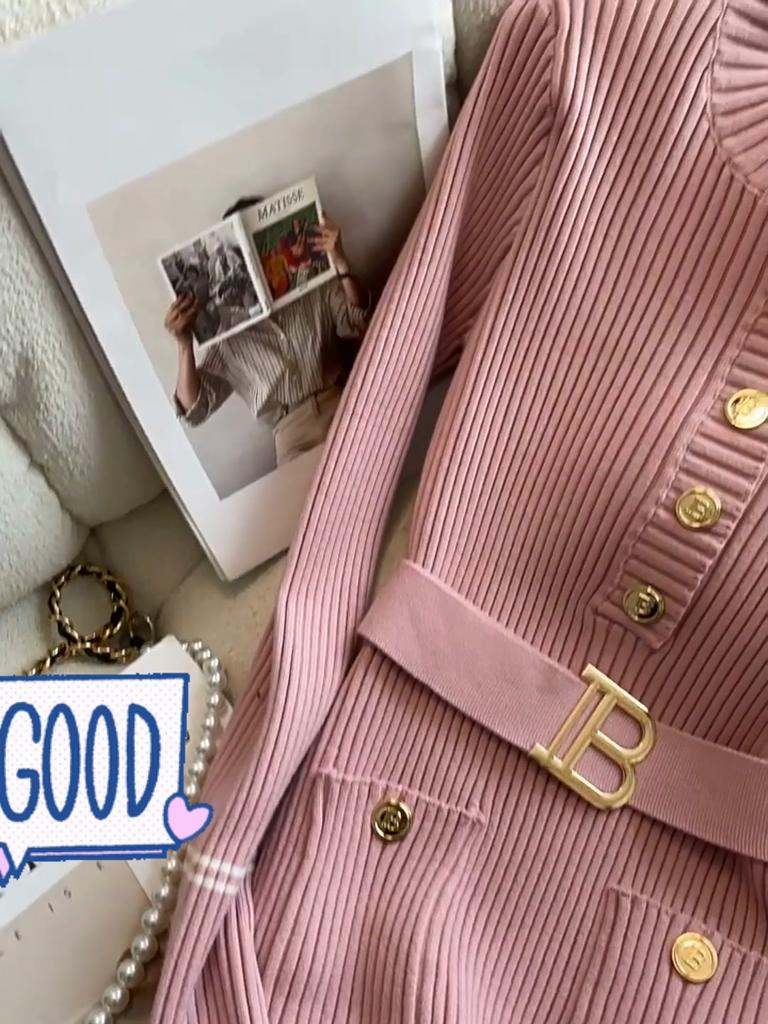 French Elegant Knitted One Piece Dress Women O-neck Buttons Bodycon Sweater Dress Female Belt Lady Fashion Office Dress 2024 New