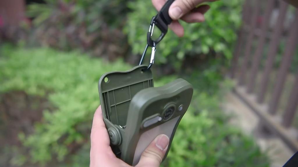 Solar USB Rechargeable Clip-On Camping Light, Waterproof LED Tent Lamp 3 Brightness Modes Portable Outdoor Lantern for Hiking Fishing Emergency