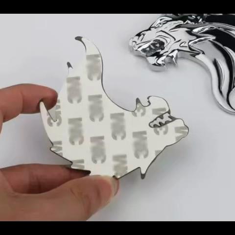 Adesivo per auto con emblema in metallo con testa di lupo sinistro / destro Decorazione per auto con distintivo totem con emblema del lupo 3D
