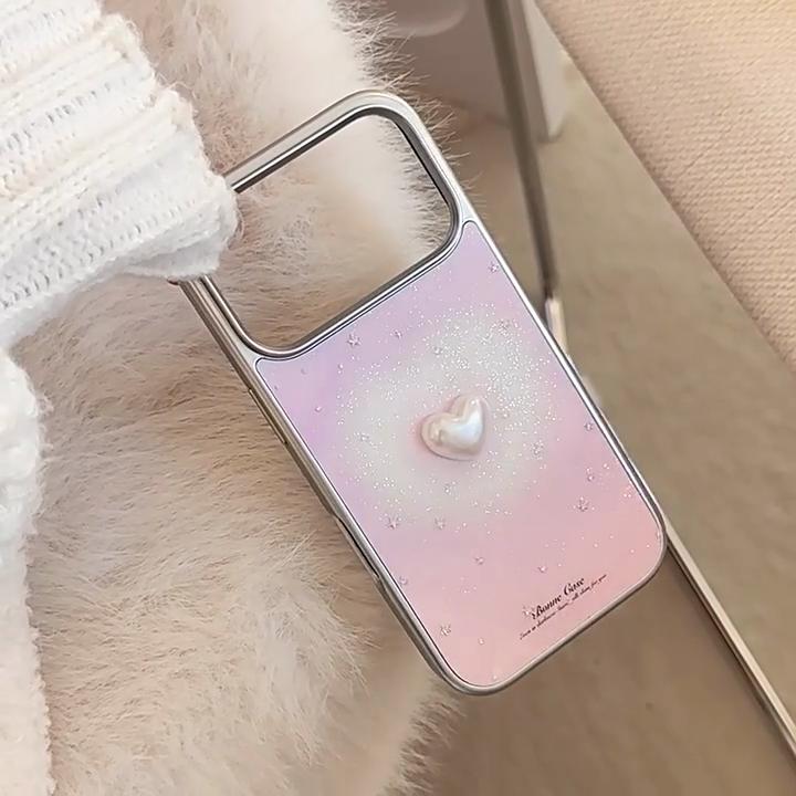 Artistic Silver Heart-Shaped Phone Case for iPhone 16, iPhone 17, and iPhone 17 Pro Max
