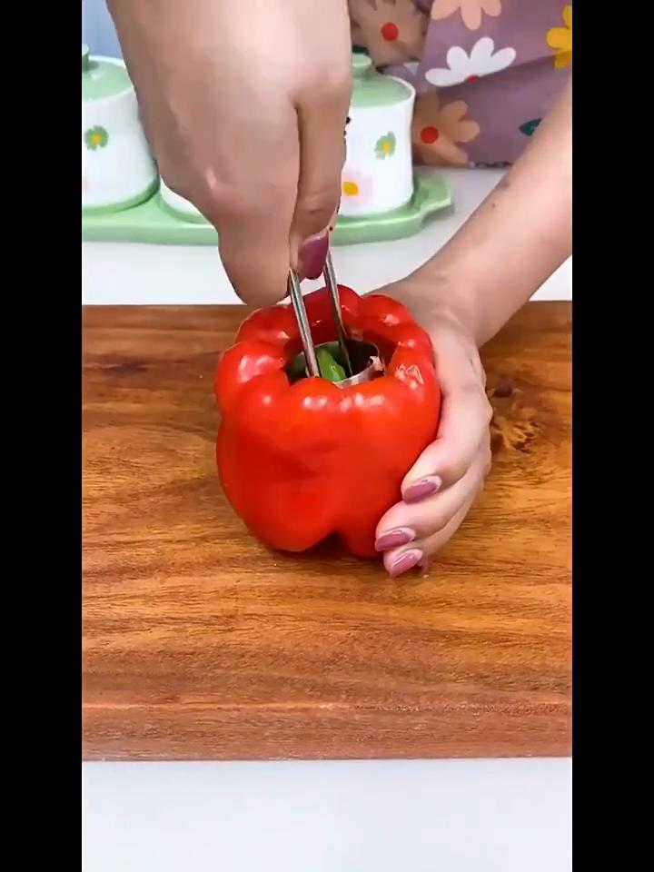 Stainless Steel Fruit Vegetable Core Remover Pepper Seed Corer Tool Kitchen Gadgets for Tomatoes Chili Peppers Vegetables Kitchen Tools