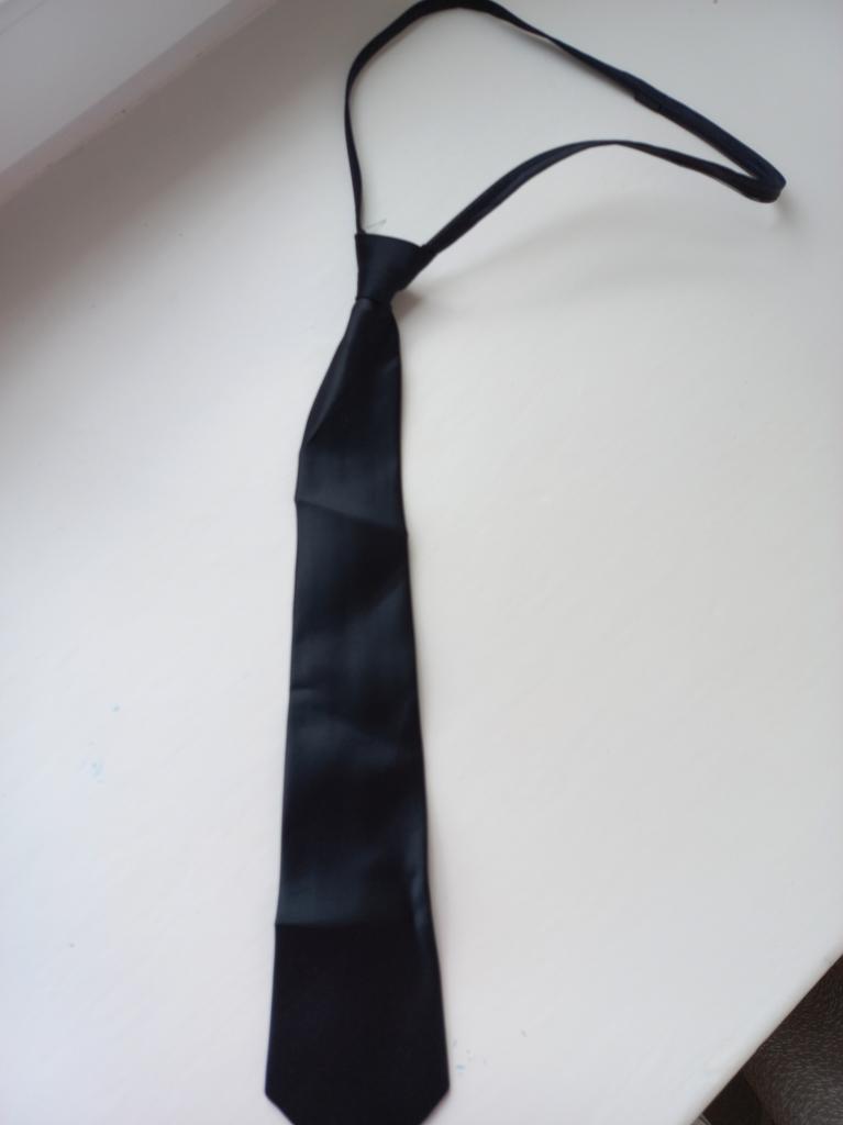 Cravatta Nera Uomo Pre-legata Di Lusso - Clip On Sottile In Pelle, Matrimonio Funerale Business Cerimonia