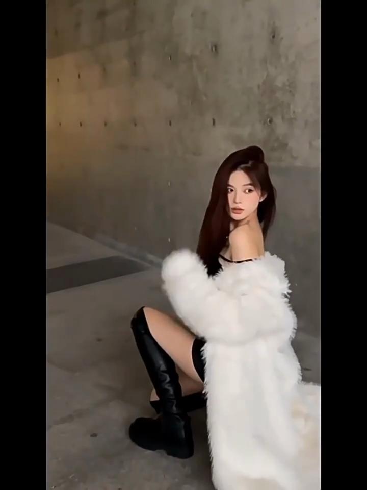 Fur Integrated Fur Coat Women's Long Winter Environmentally Friendly Fox Fur Coat High-end Young Fur Coat