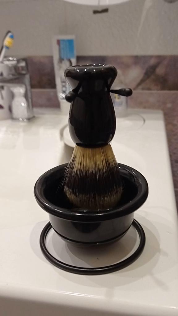 Qkiss Supporto Per Spazzola E Rasoi Barba In Lega Di Zinco Antiscivolo (03# Nero)