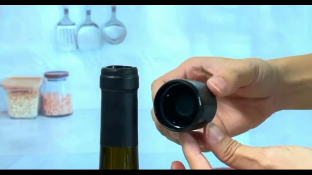 Reusable Wine Bottle Stopper with Rotating Lock, Mini Wine Saver Sealed Preserver Wine Keeper Corks