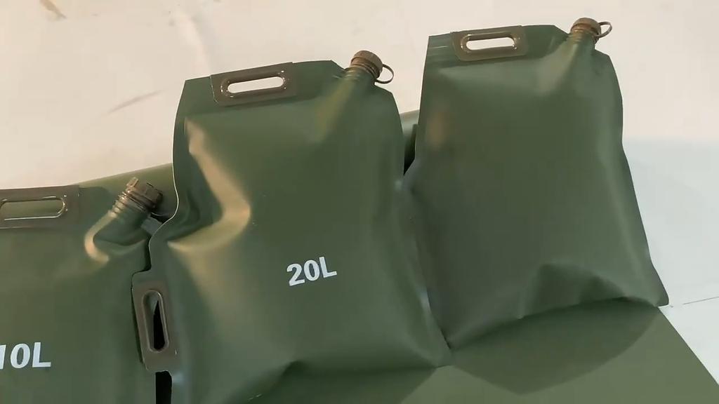 Outdoor soft oil bag 5L gasoline bag Diesel bag 10L 20L 30L Oil delivery conduit Foldable Suitable for off-road motorcycle ATV Car