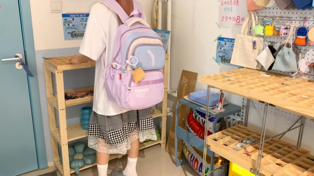 Large Capacity Backpack College Style Color Contrast Backpack Junior High School Students' Large Capacity Schoolbag
