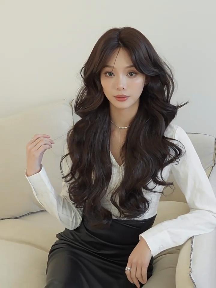 Women’s Long Curly Wig with Middle Part Layered Wavy Lace Front Synthetic Full Wig
