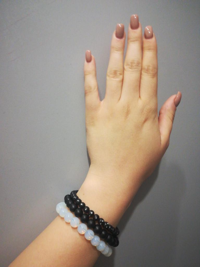 8mm Round Crystal Moonstone Natural Stone Stretched Beaded Bracelet forWomenGNCA 8mm Round Crystal Moonstone Natural Stone Stretched Beaded Bracelet forWomenGNCA