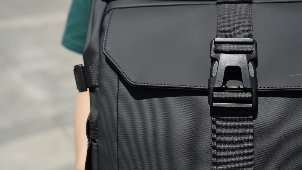 Men's Backpack Contrast Backpack Travel Bag