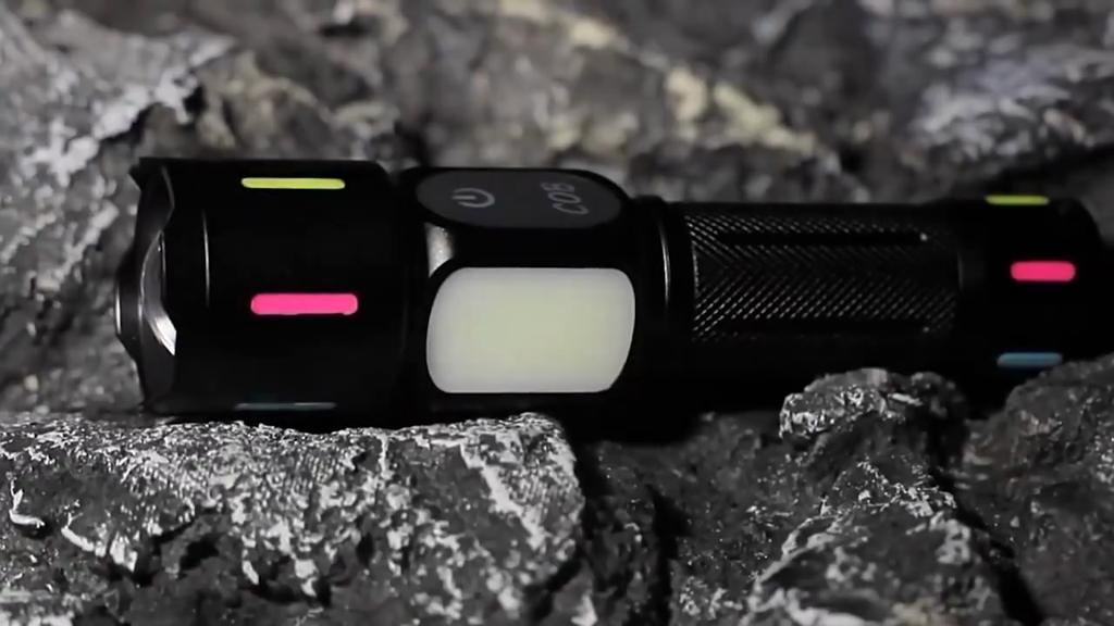 USB Oppladbar Lommelykt COB Sidelys Batteriindikator Teleskopisk Zoom Supersterk for Camping Fotturer Nødlys