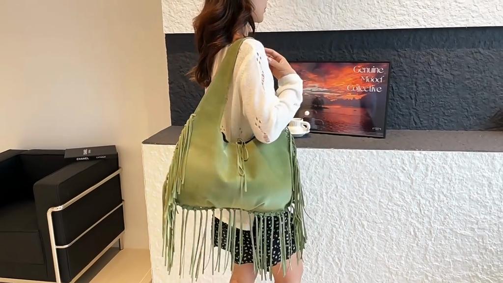 Yogodlns Bohemian Chic Corduroy Tassel Women Shoulder Bag Autumn Large Capacity Handmade Solid Color Hobo Tote Bag