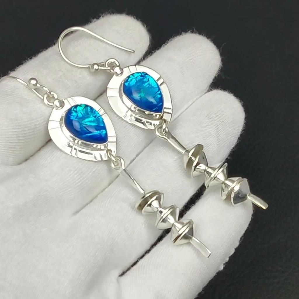 Orecchino opale triplo australiano, orecchino d'argento, orecchino di pietra preziosa di pera, orecchino d'argento sterling 925, orecchino di pietra preziosa, orecchino di meditazione