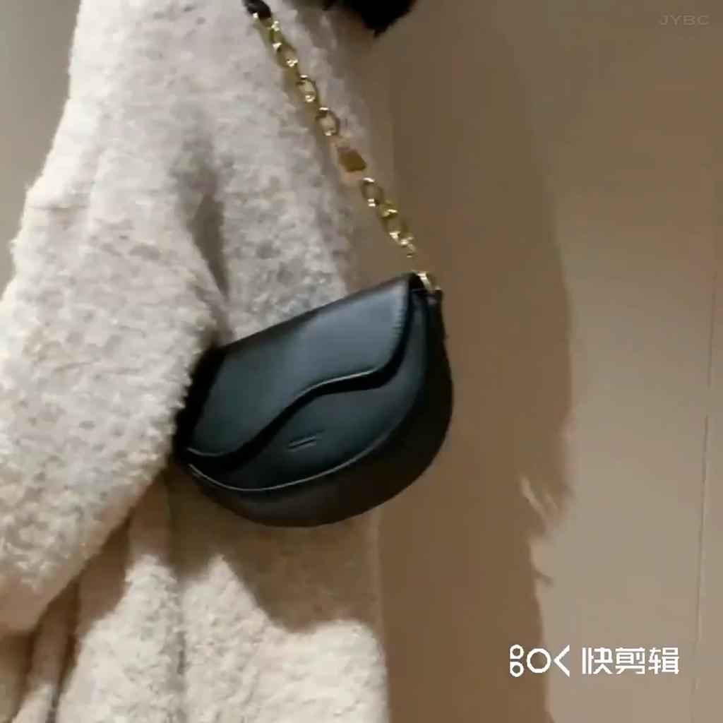 Women's PU Retro Luxury Solid Color Small Shoulder Bag Fashion Simple Underarm Handbag for Femele Travel Crossbody