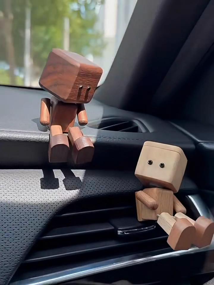 Sallanan Ahşap Adam Figürin Araba Dekorasyonu Küçük Süsler Bacak Sallayan Robot Figürin Sevimli Ahşap Adam Araba İyi Yaratıcı Hediyeler